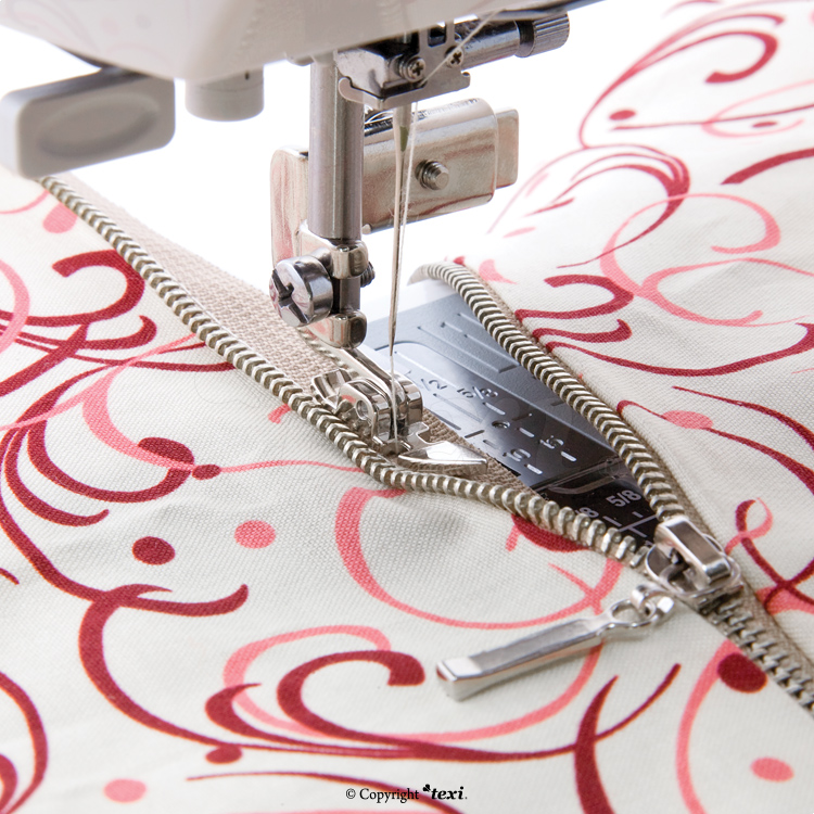 Kovová oboustranná patka na zipy TEXI 0017